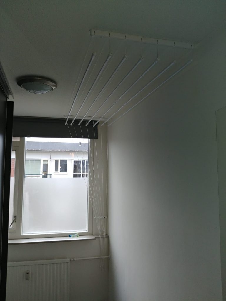 plafonddroogrek-hangt