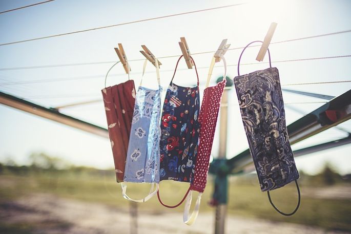 stoffen mondkapjes wassen